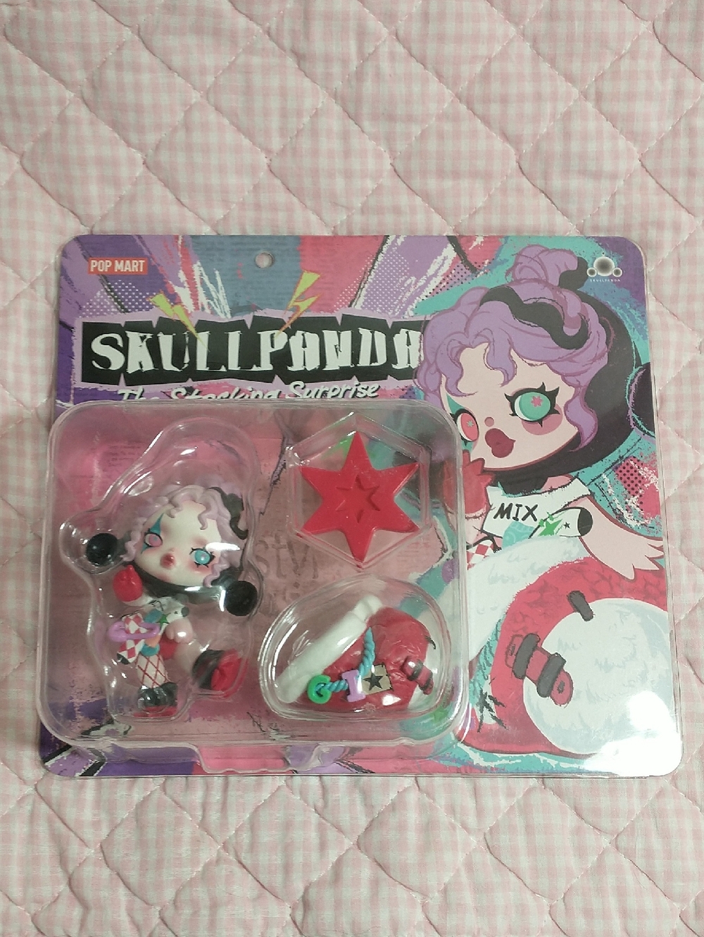 POP MART SKULLPANDA The Stocking Surprise Figure Thailand Exclusive